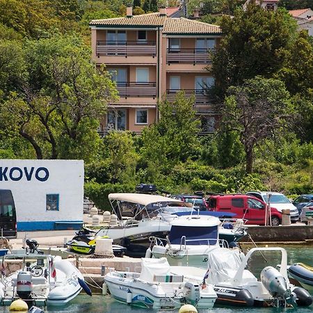 Lukovo Seafront Apartments Extérieur photo