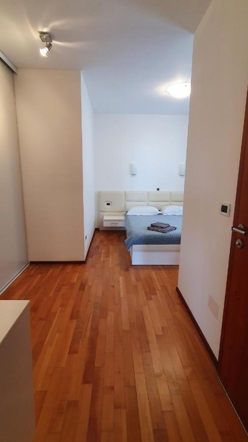 Lukovo Seafront Apartments Extérieur photo